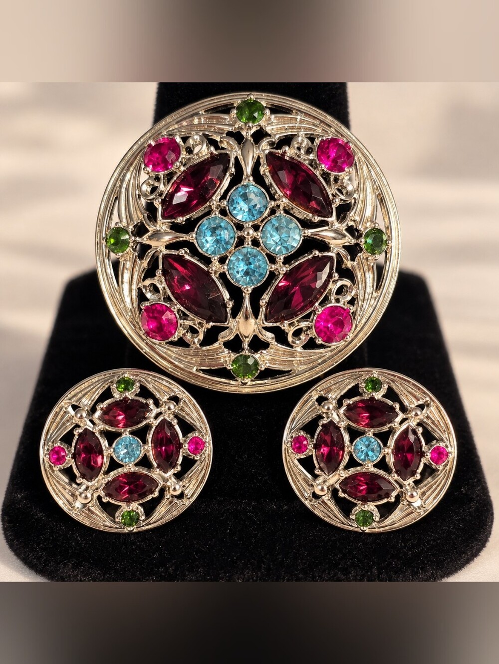 Vintage Sarah Coventry Springtime Rhinestone Brooch & Clip Earrings Demi Parure